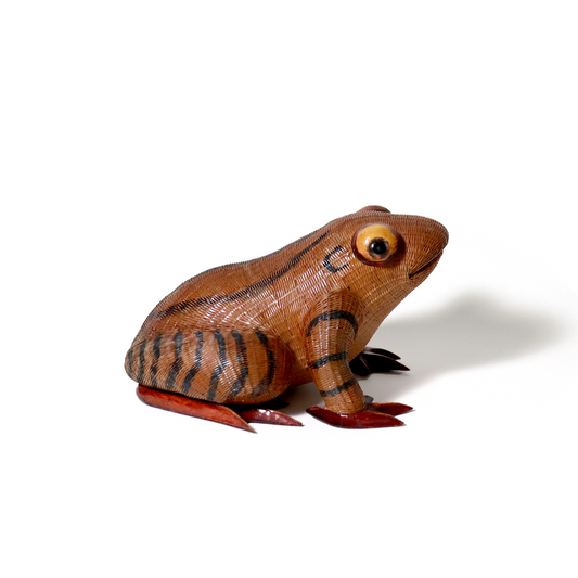 shanghai handicrafts frog figurine